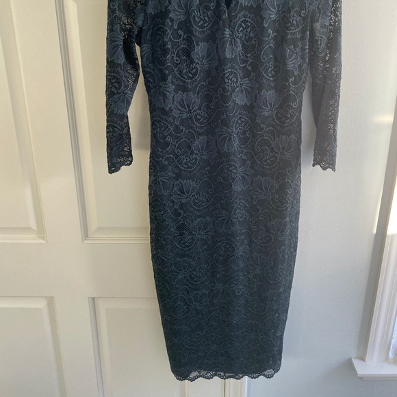 Flattering Kensie Dark Green Stretch Lace Dress - Picture 3 of 6